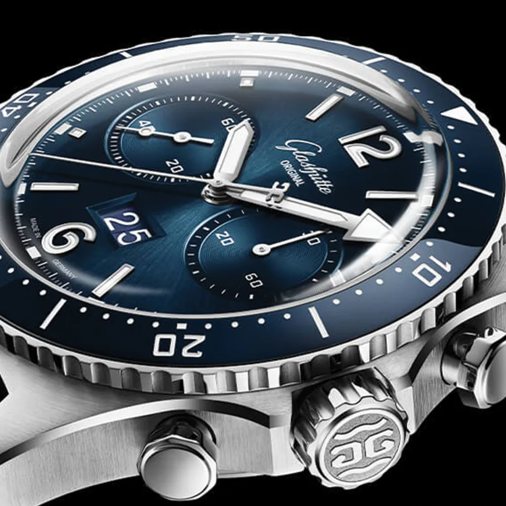 SeaQ Chronograph 43.2mm - Blue on Bracelet - Image 2