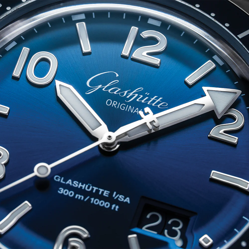 SeaQ Panorama Date 43mm - Galvanized Blue on Bracelet - Image 4