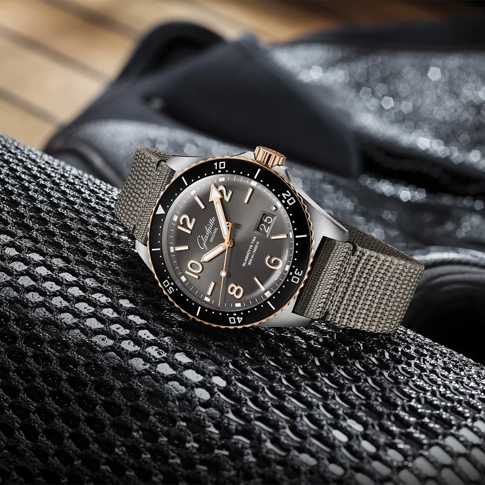 SeaQ Panorama Date 43mm - Galvanized Grey on Strap - Image 2
