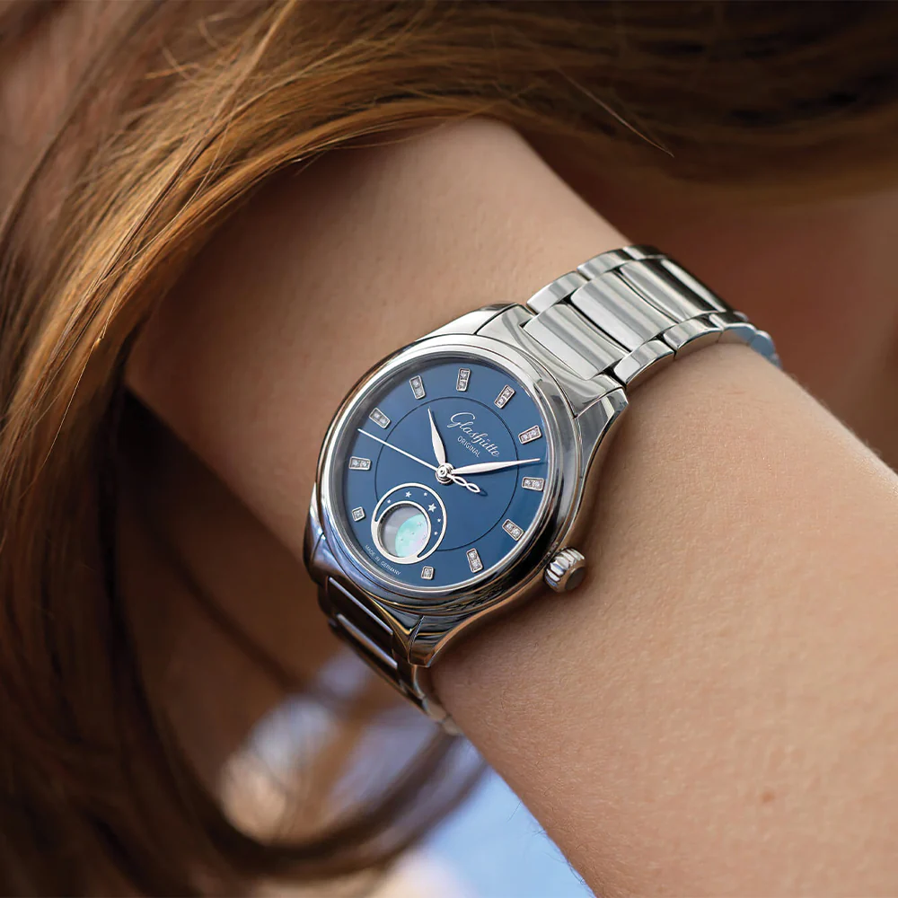 Serenade Luna Automatic 32.5mm - Blue on Bracelet - Image 3