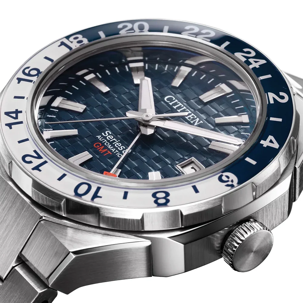 Series8 880 Automatic GMT 41mm - Blue on Bracelet - Image 4