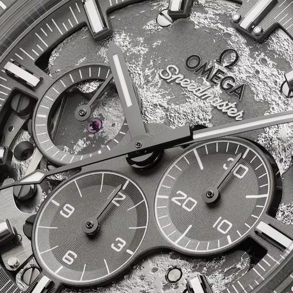 Speedmaster Grey Side of the Moon Grey Ceramic 44.25mm - Grey on Fabric Strap - Image 5