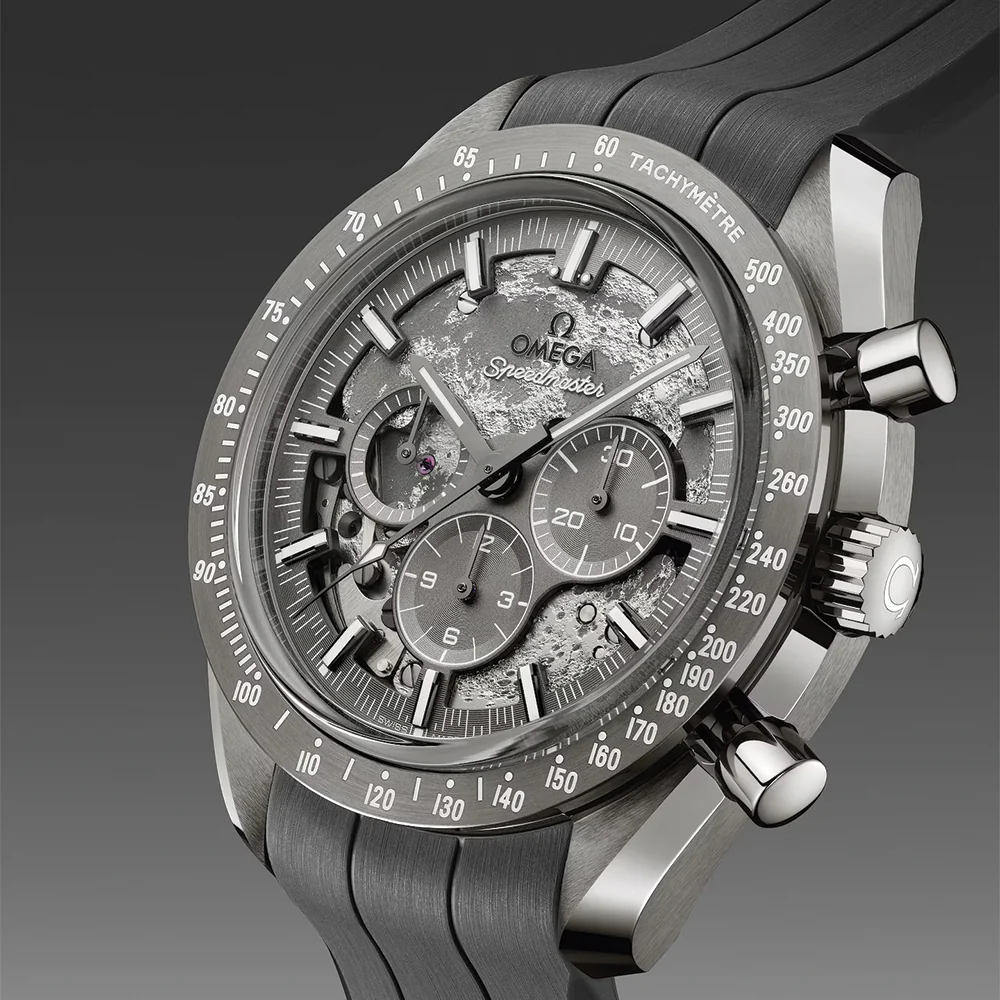 Speedmaster Grey Side of the Moon Grey Ceramic 44.25mm - Grey on Rubber Strap - Image 3