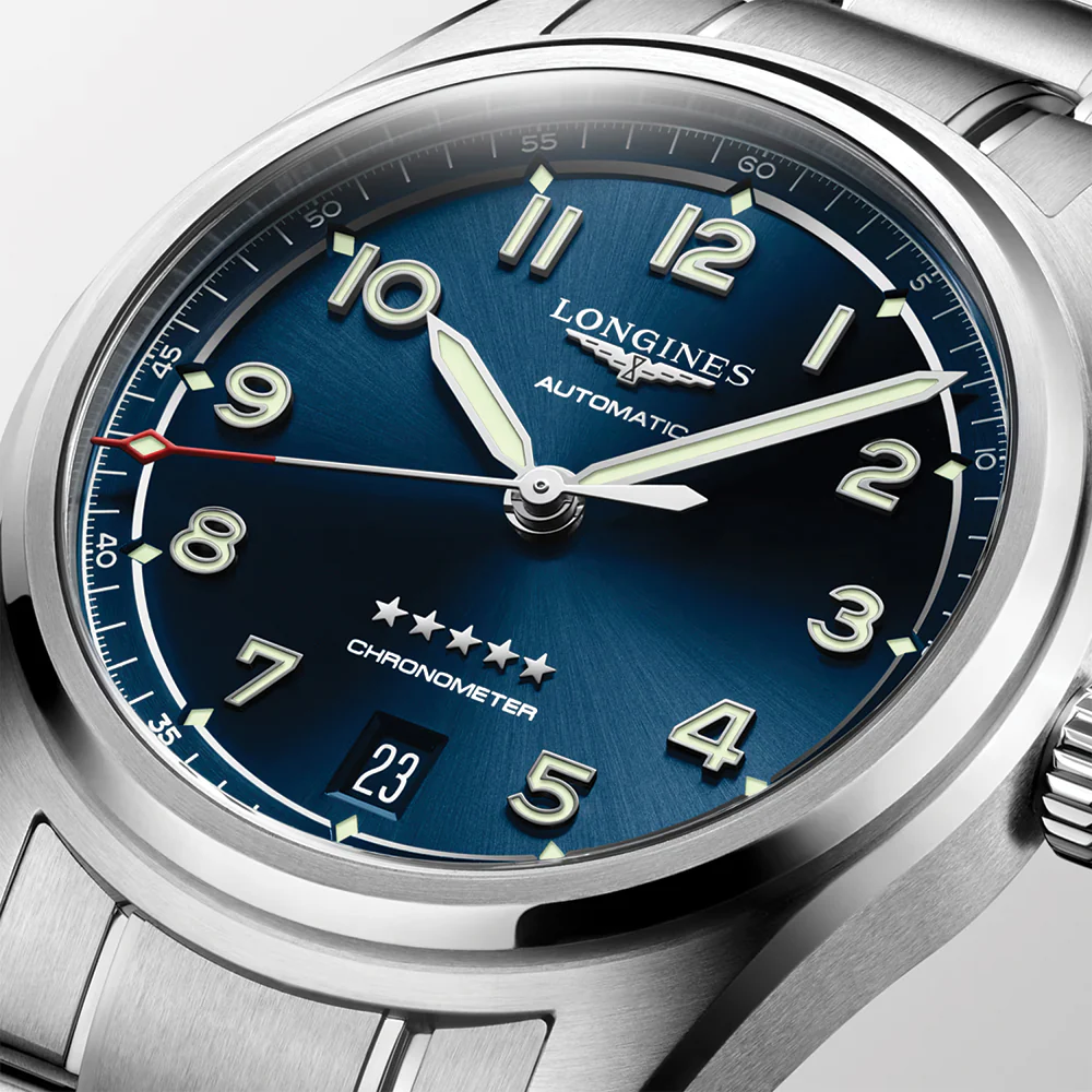 Spirit 37mm - Blue on Bracelet - Image 3