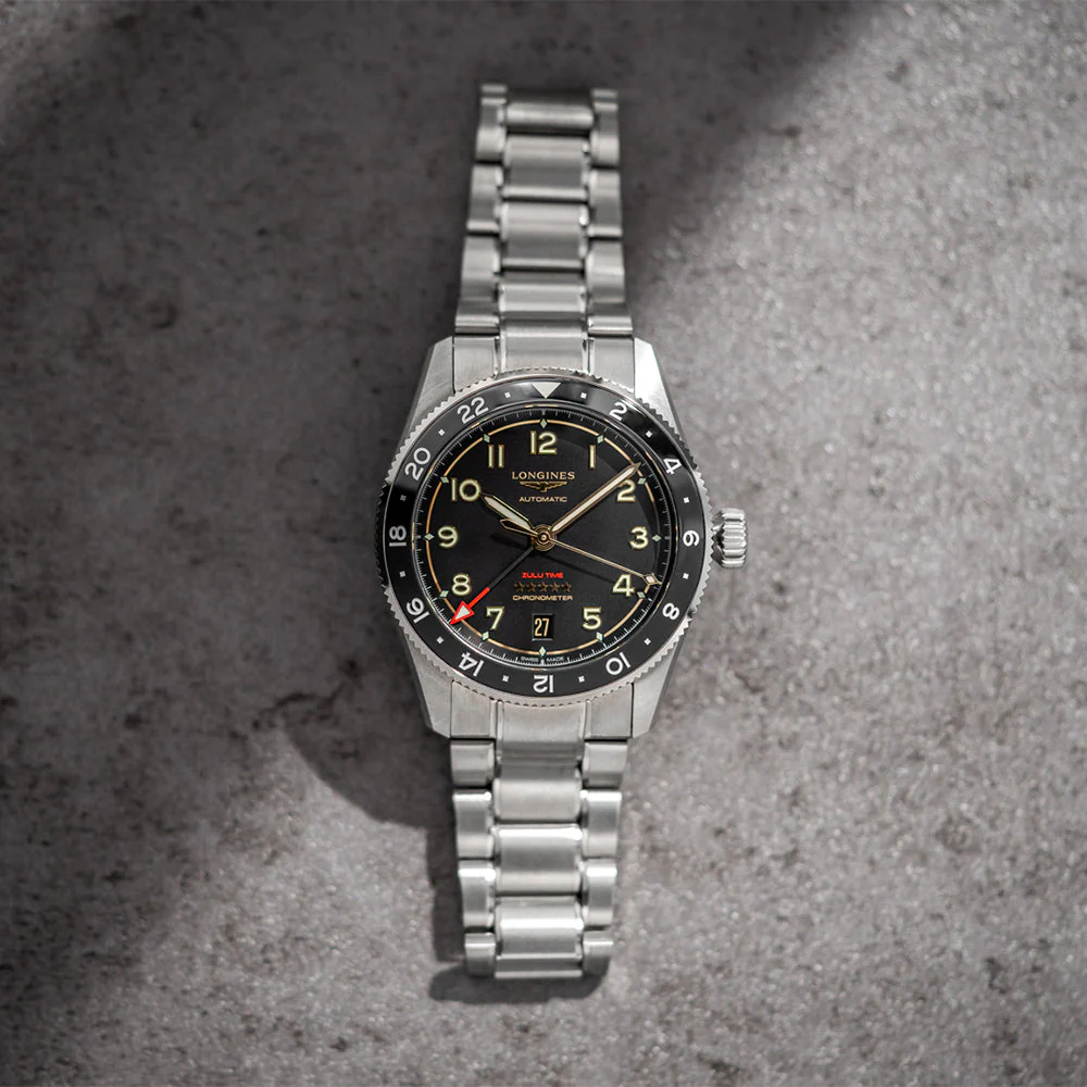 Spirit Zulu Time Titanium 39mm - Anthracite on Bracelet - Image 4