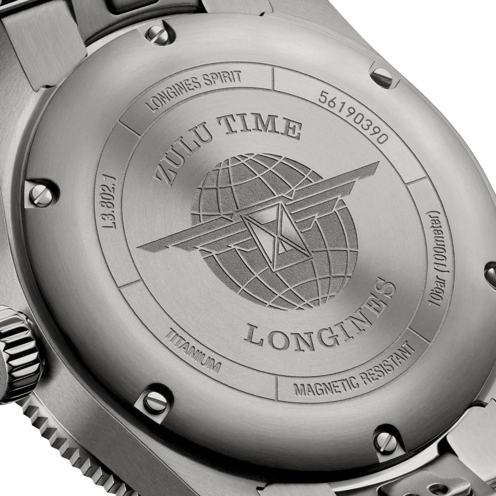 Spirit Zulu Time Titanium 39mm - Anthracite on Bracelet - Image 9