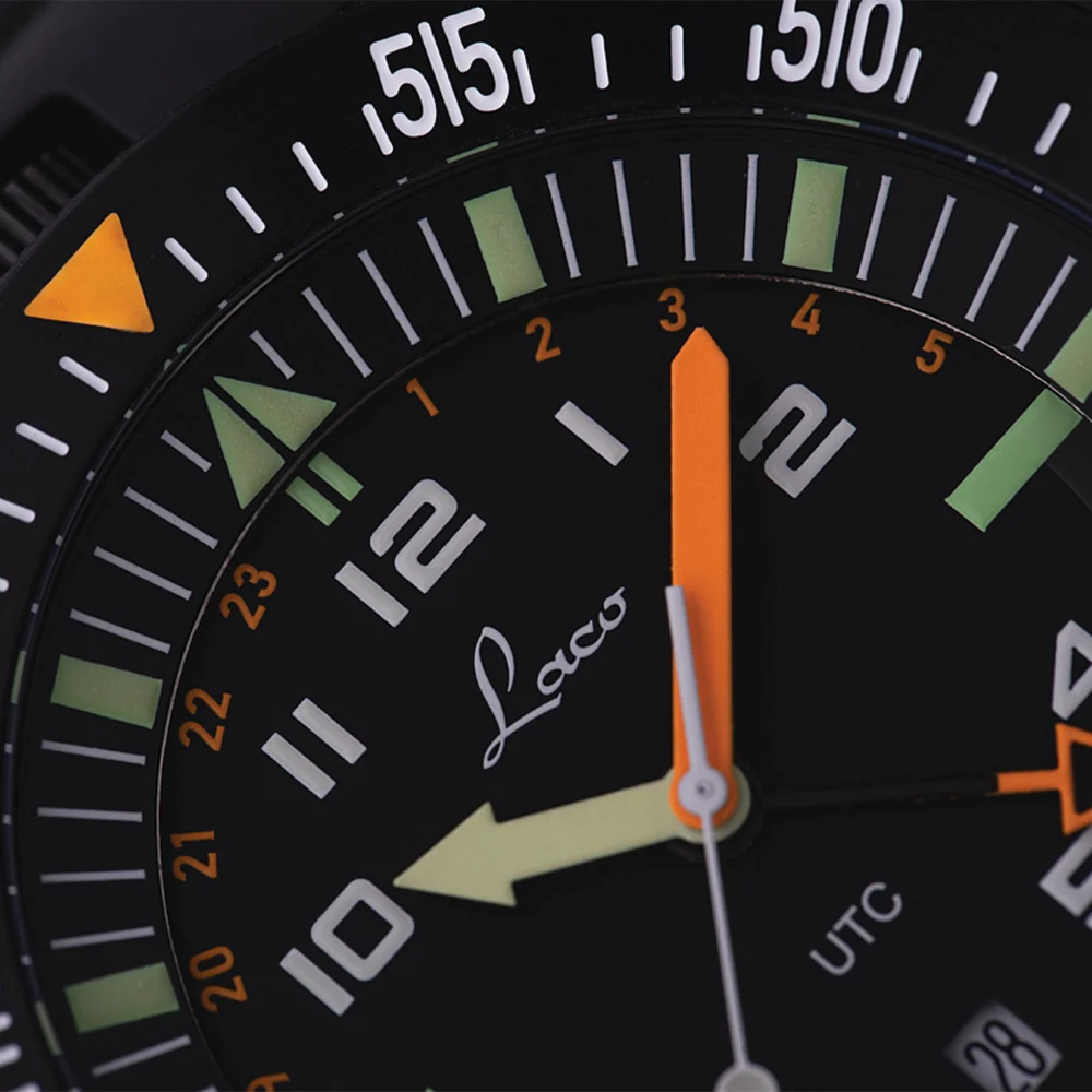 Squad Atacama UTC Quartz 46mm - Black on Rubber Strap - Image 4