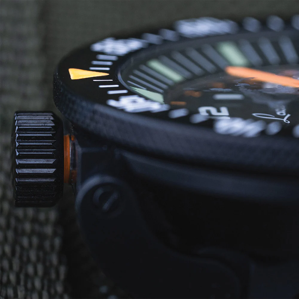 Squad Atacama UTC Quartz 46mm - Black on Rubber Strap - Image 9