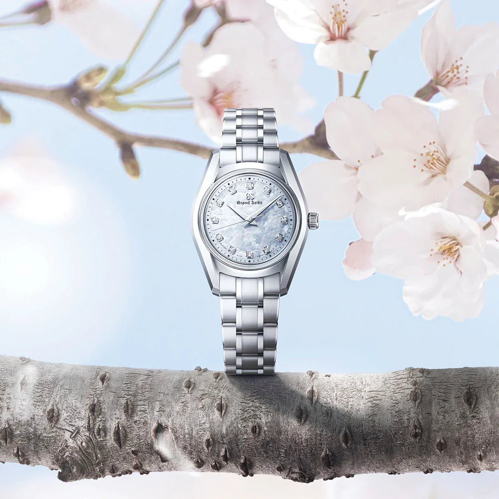 STGF389 “Spring Breeze” Ladies Heritage with Diamonds 26mm - Blue on Bracelet - Image 2