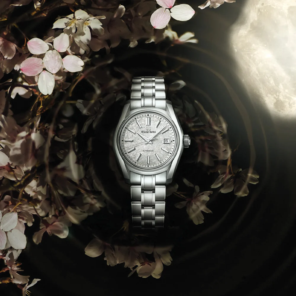 STGK033 Ladies Heritage Automatic 30mm - Champagne Gold on Bracelet - Image 2