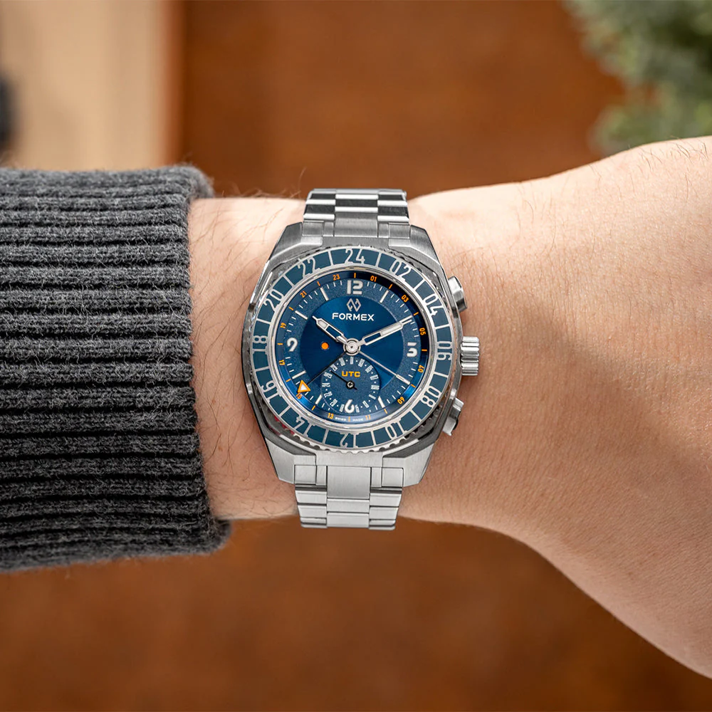 Stratos UTC Automatic 41mm - Blue on Bracelet - Image 4