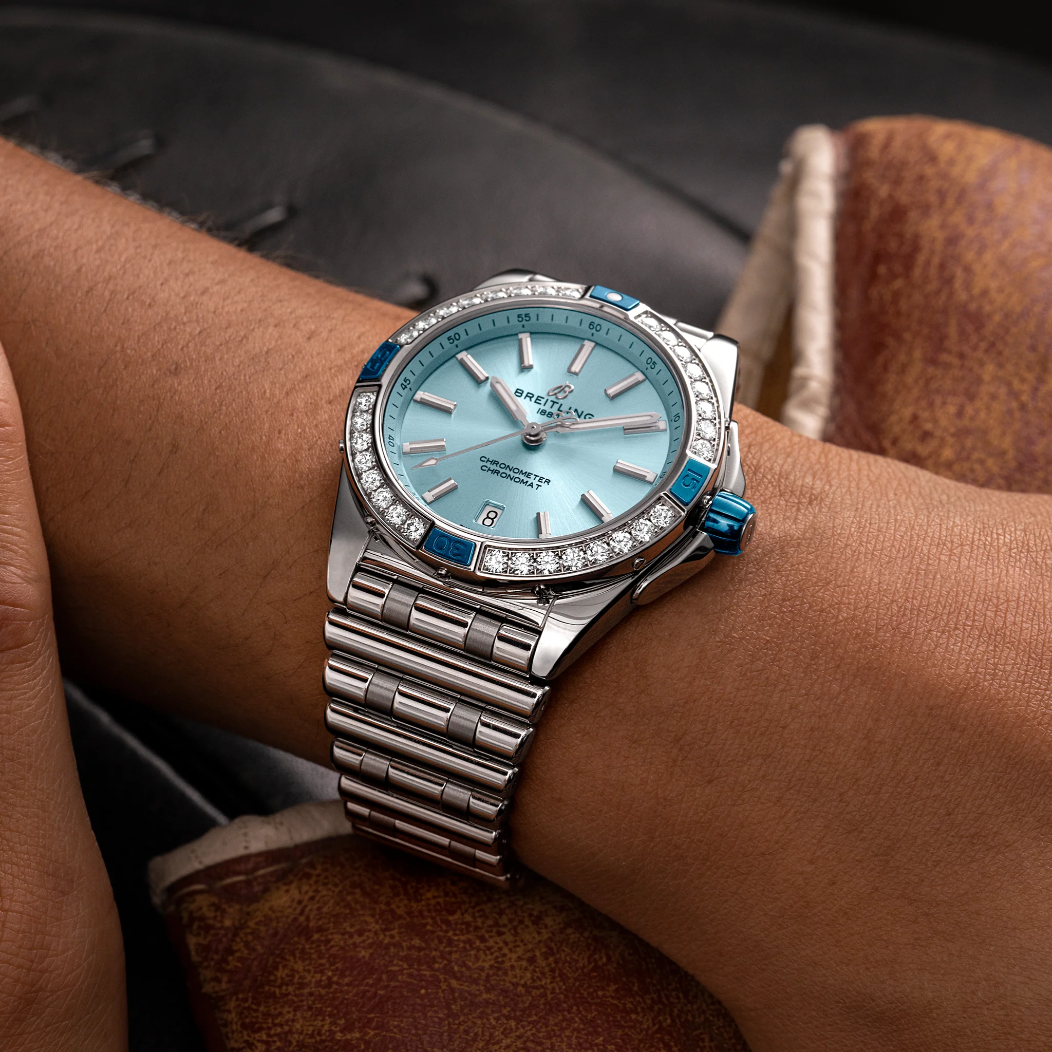 Super Chronomat Automatic 38mm - Blue with Diamonds on Bracelet - Image 5