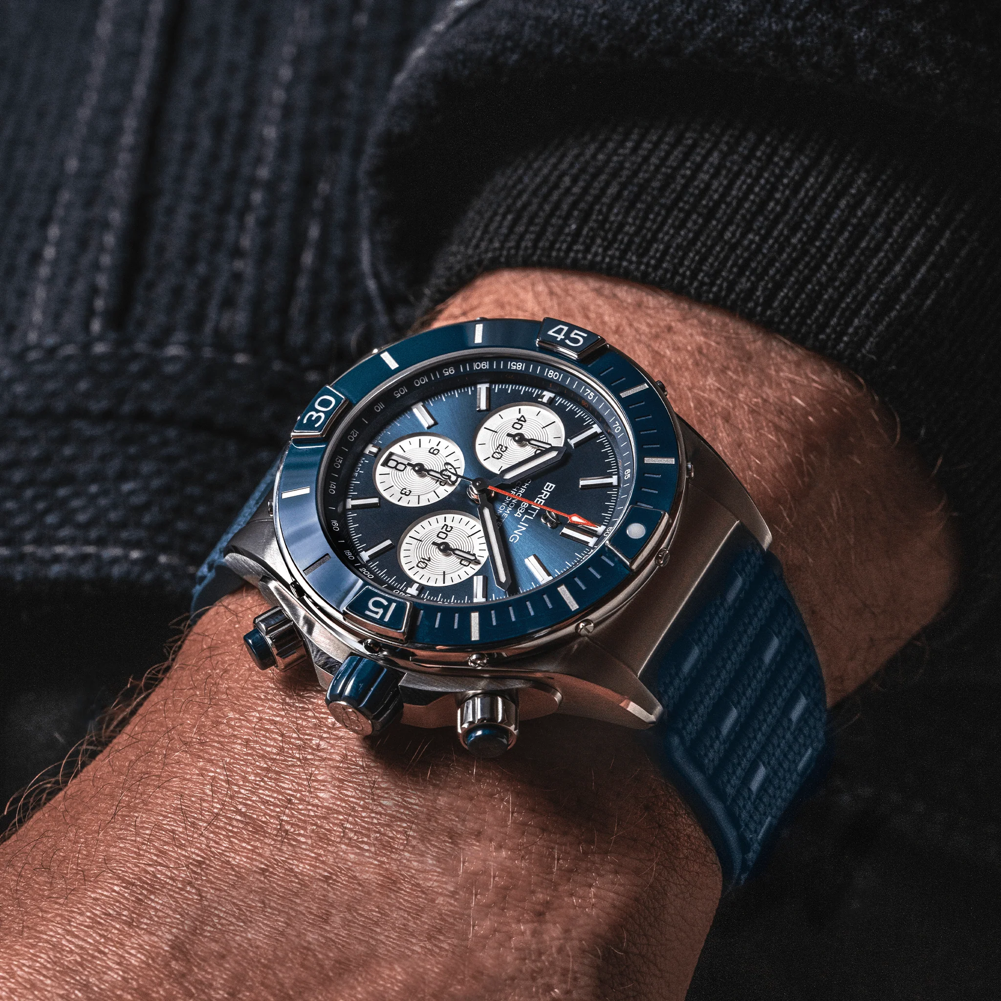 Super Chronomat B01 44mm - Blue on Rubber Strap - Image 5