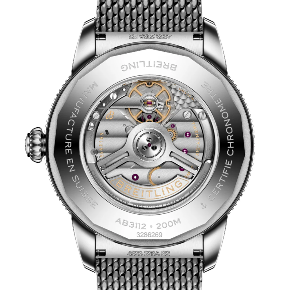 Superocean Heritage B31 Automatic 44mm - Black on Bracelet - Image 2