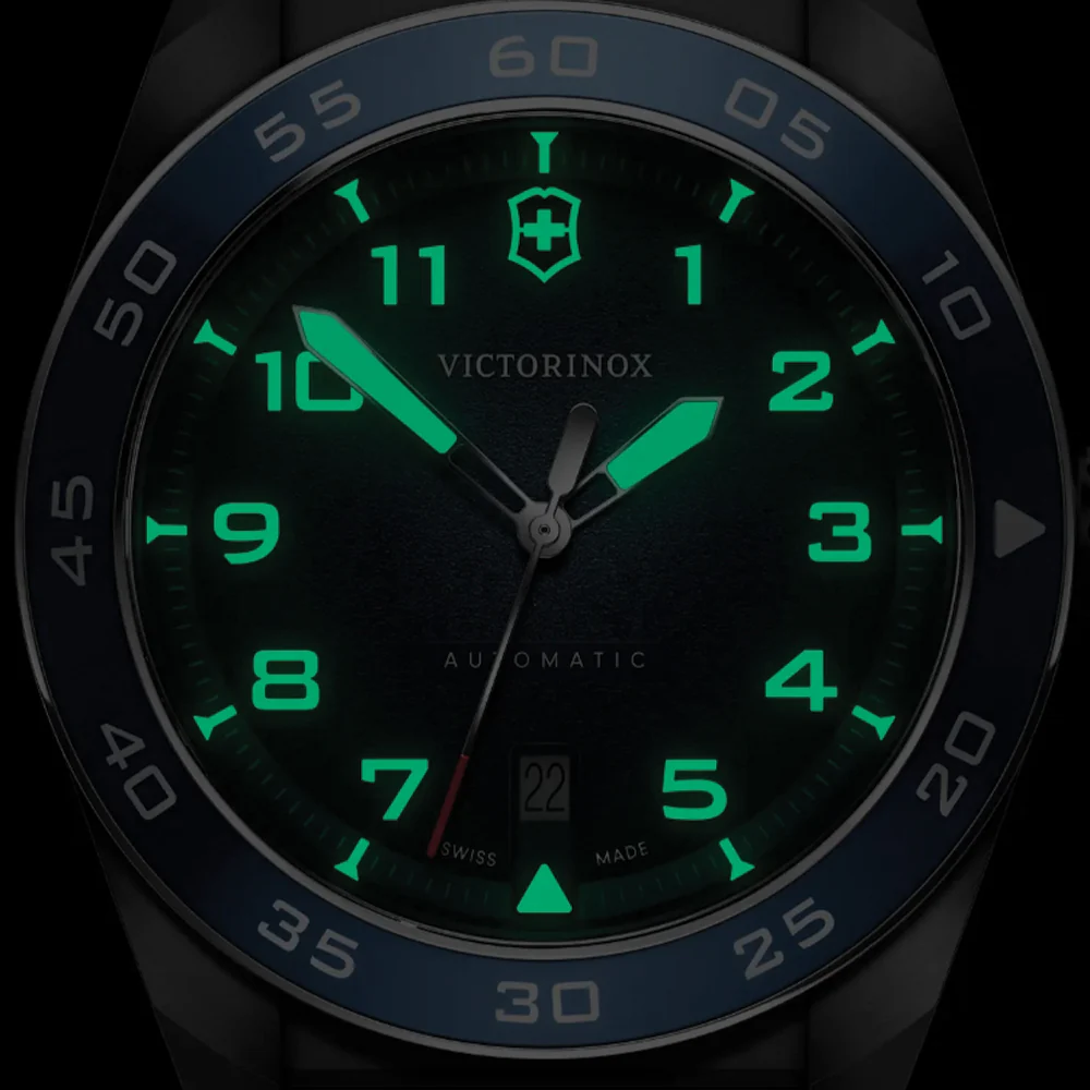 Swiss Army Automatic 42mm - Blue on Bracelet - Image 3