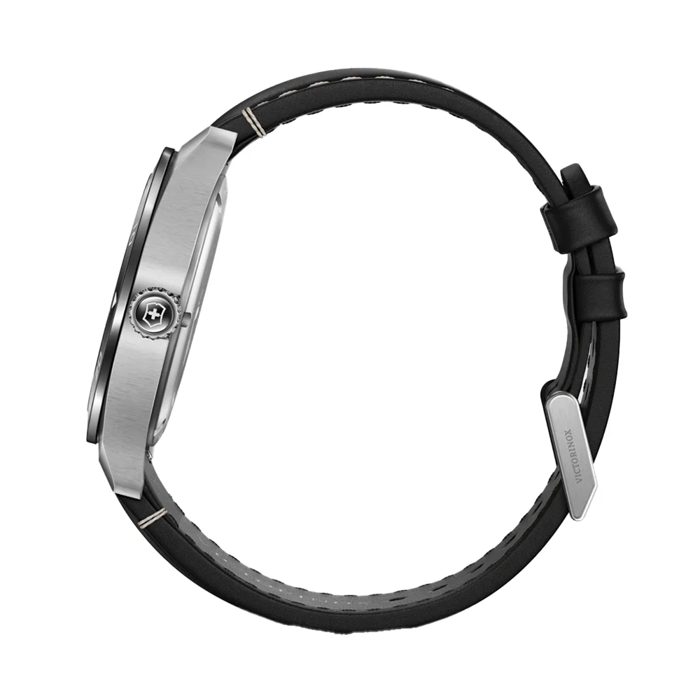 Swiss Army Quartz 42mm - Black on Black Leather Strap - Image 5