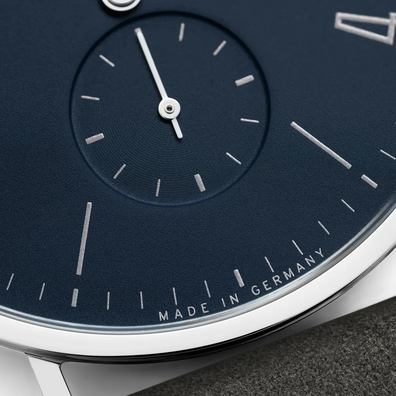 Tangente 38mm - Blue on Strap - Image 5
