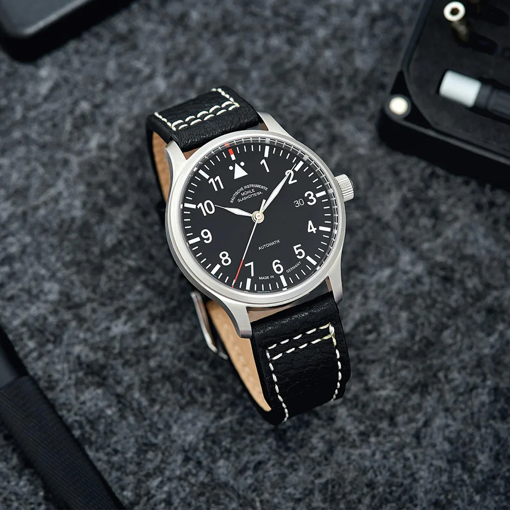 Terrasport II 40mm - Black on Leather Strap - Image 2