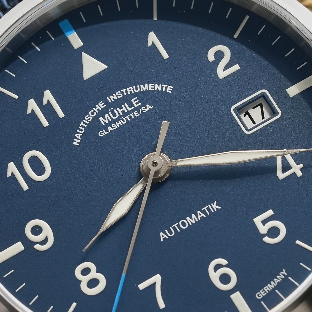 Terrasport II USA 2025 Limited Edition 40mm - Blue on Fabric Strap - Image 5