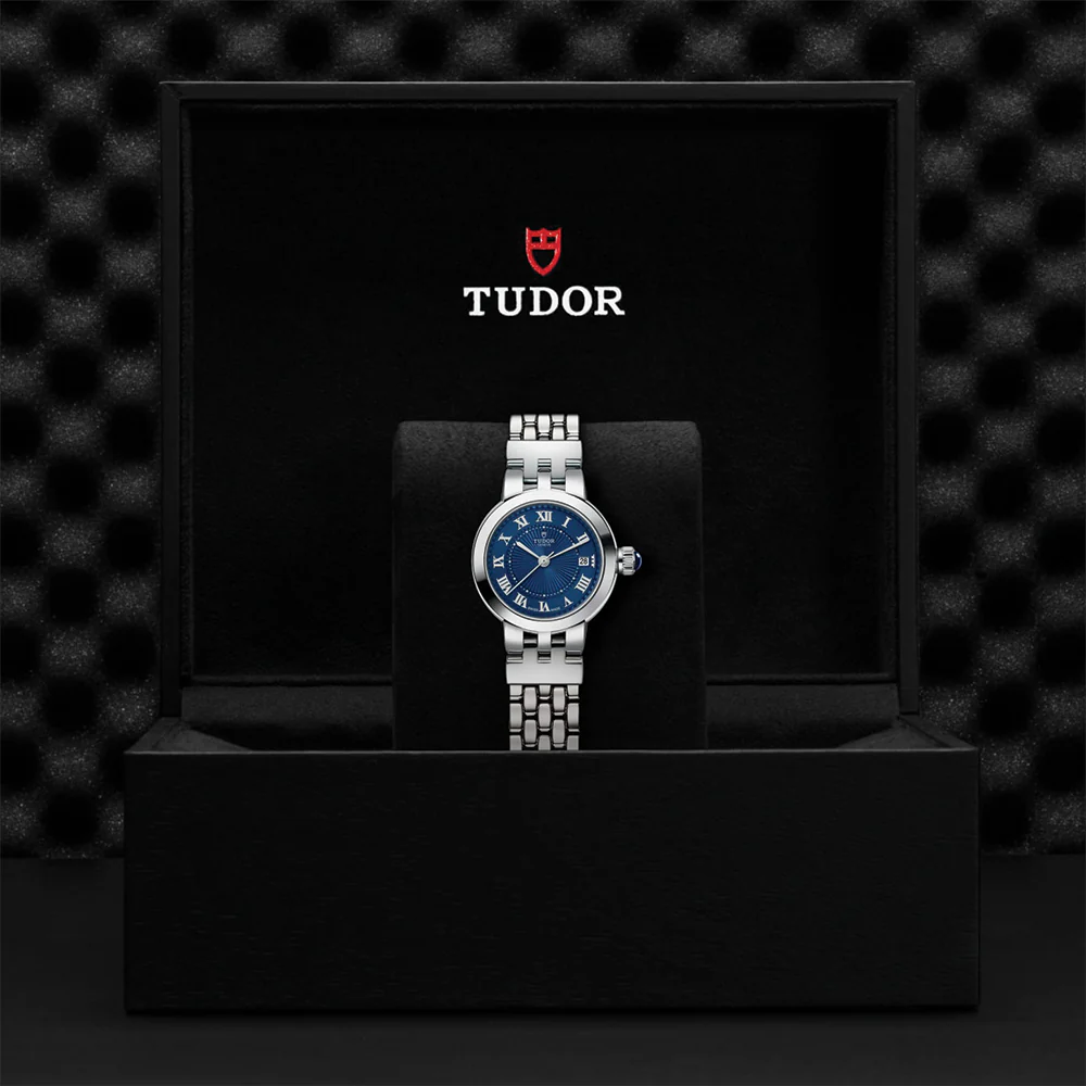 Clair de Rose 26mm - Blue on Bracelet - Image 10