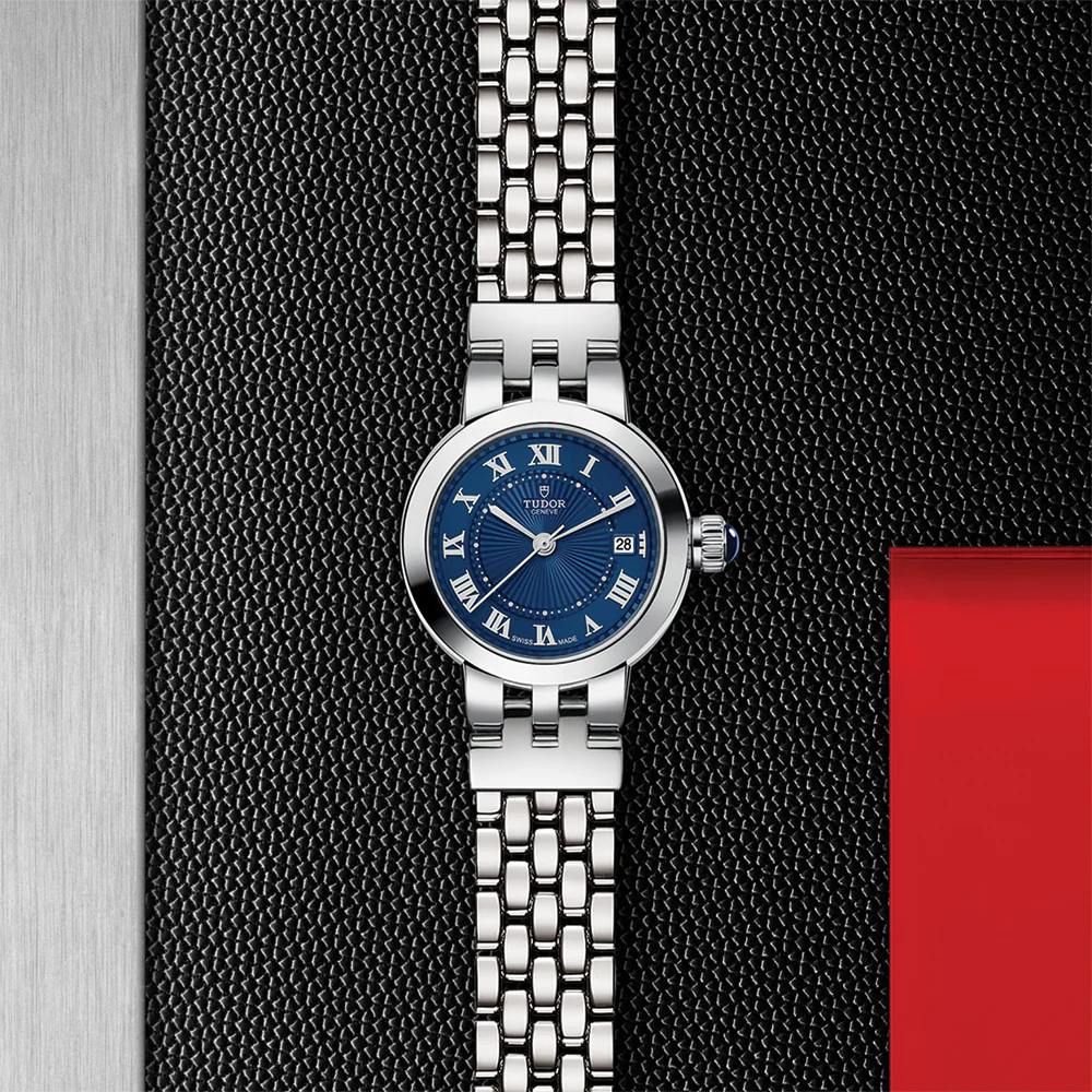 Clair de Rose 26mm - Blue on Bracelet - Image 2