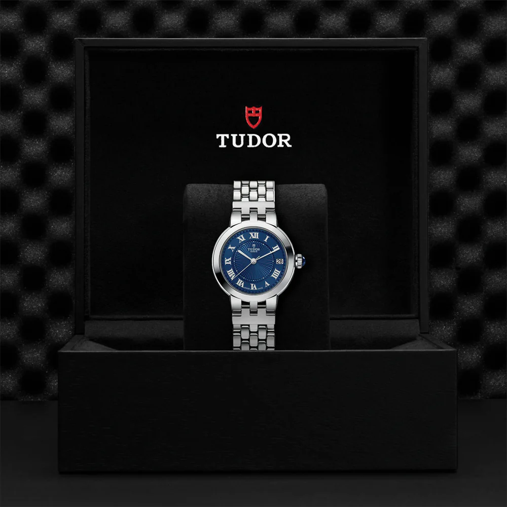 Clair de Rose 34mm - Blue on Bracelet - Image 7