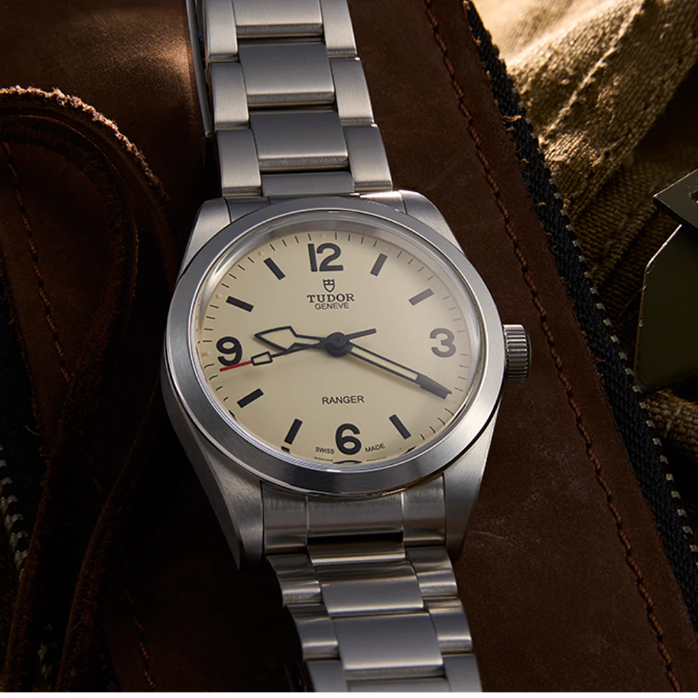 Ranger 36mm - Beige on Bracelet - Image 2
