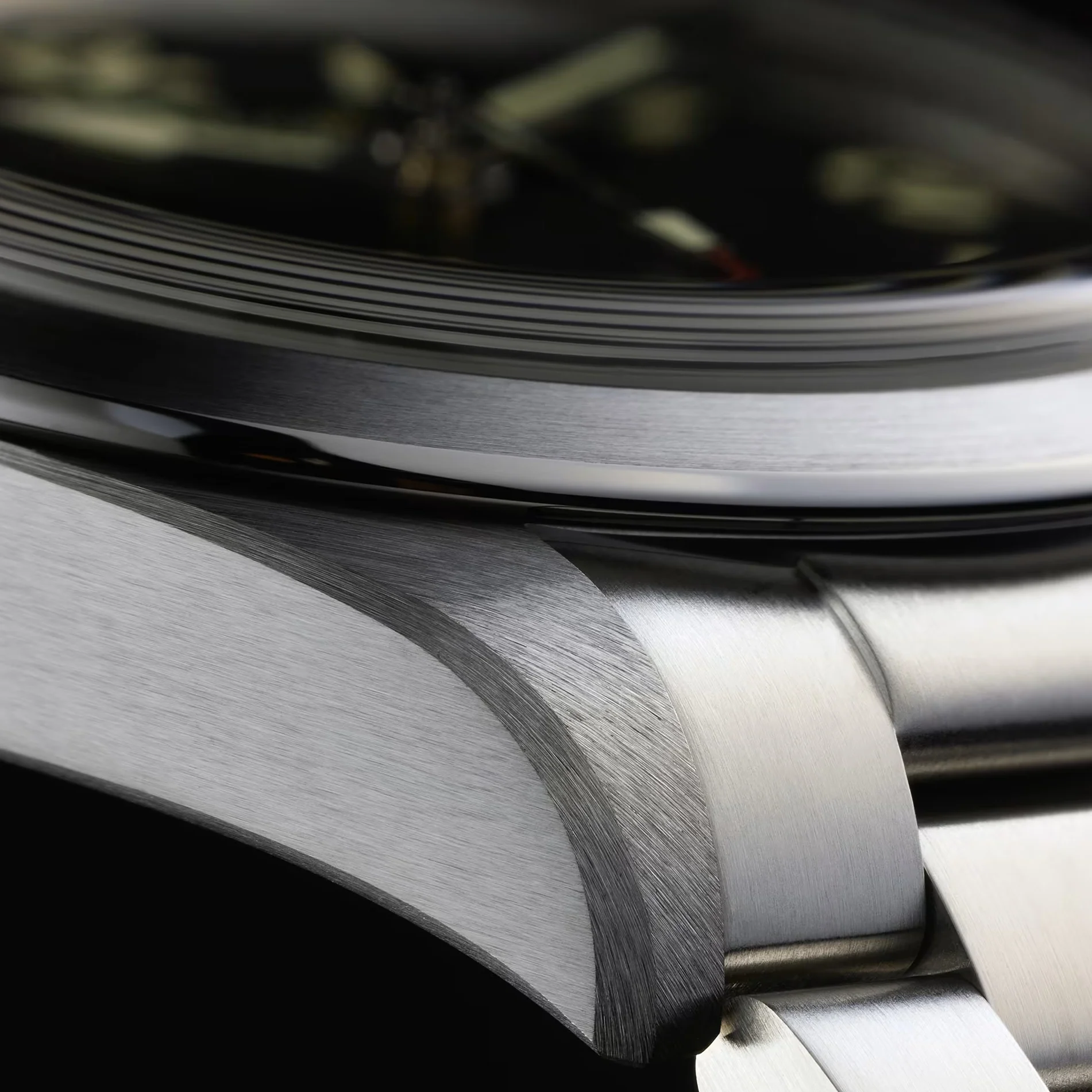 Ranger 39mm - Black on Bracelet - Image 6