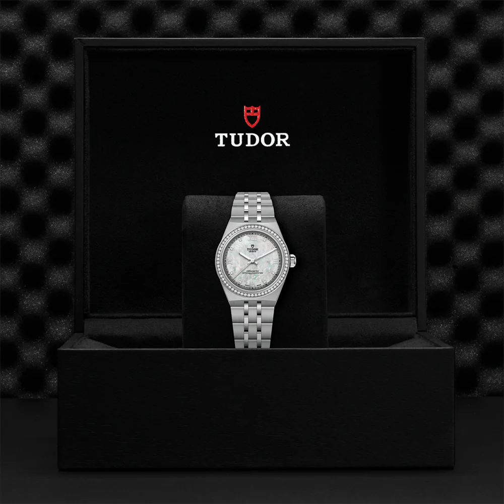 TUDOR Royal 30mm - White, Mother-of-Pearl, Diamond-Set on Bracelet - Image 5