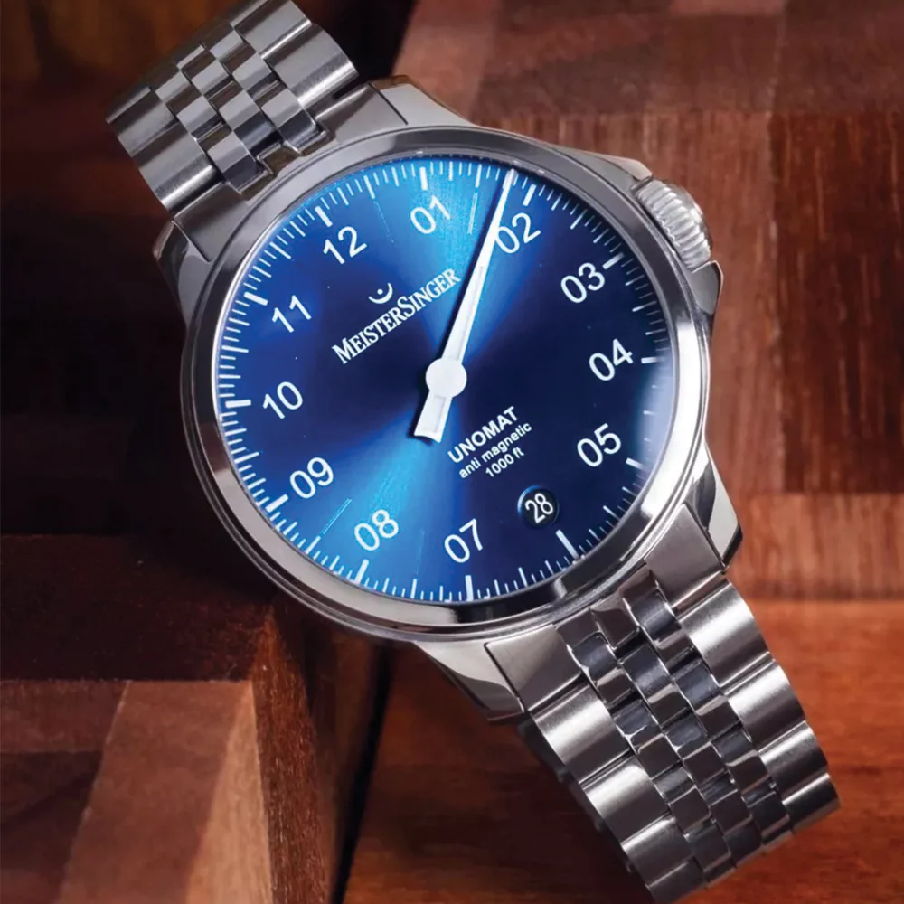 Unomat Automatic 43mm - Sunburst Medium Blue on Bracelet - Image 2
