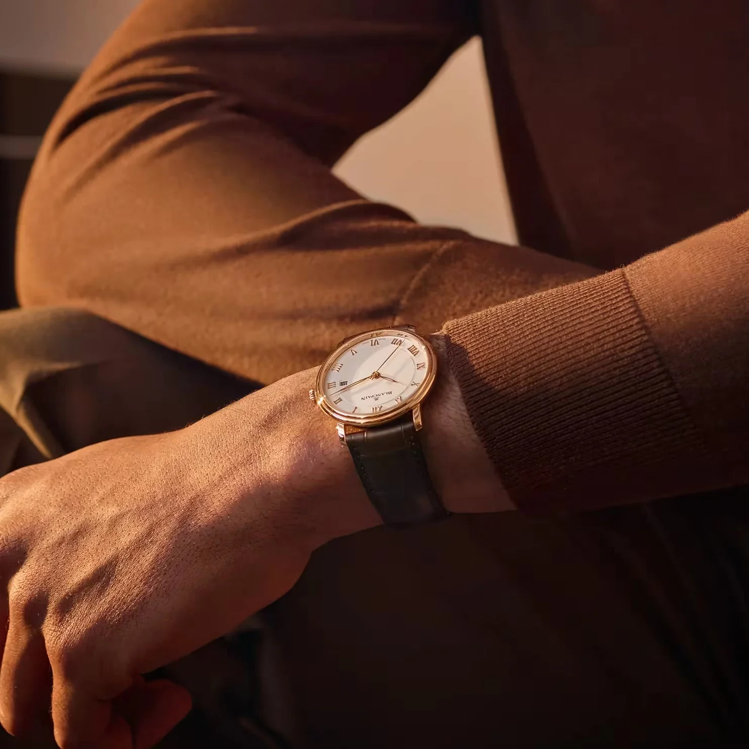 Villeret Ultraplate Red Gold 40mm - White on Leather Strap - Image 3