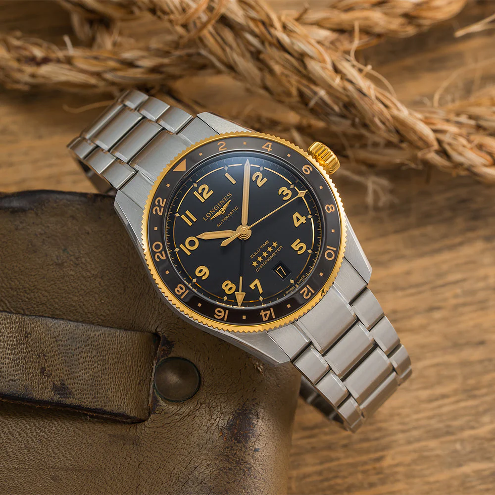 Spirit Zulu Time 39mm - Anthracite on Bracelet - Image 3